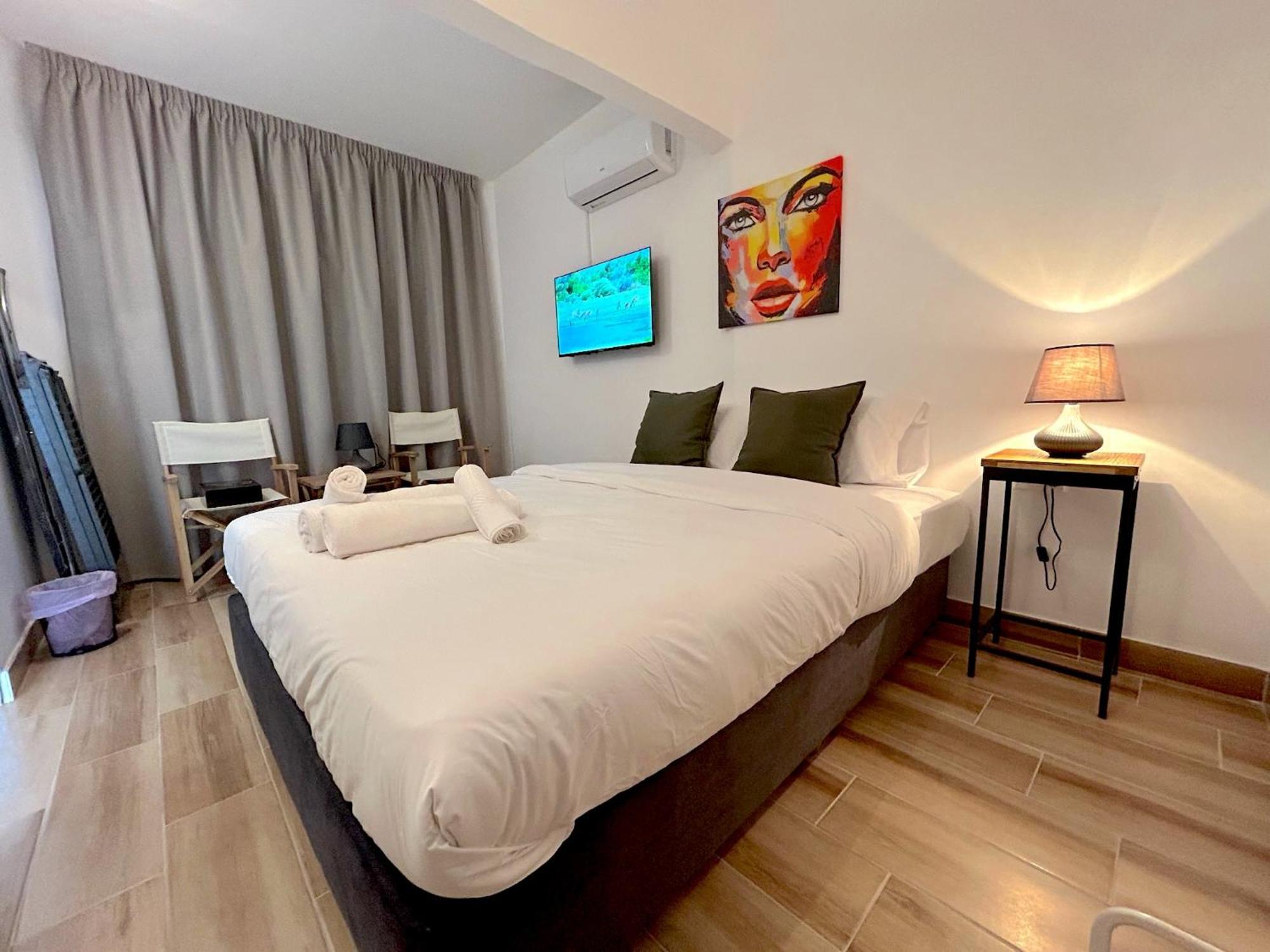 Queen Regina Suites By Platform 357 Nicosia Exteriör bild