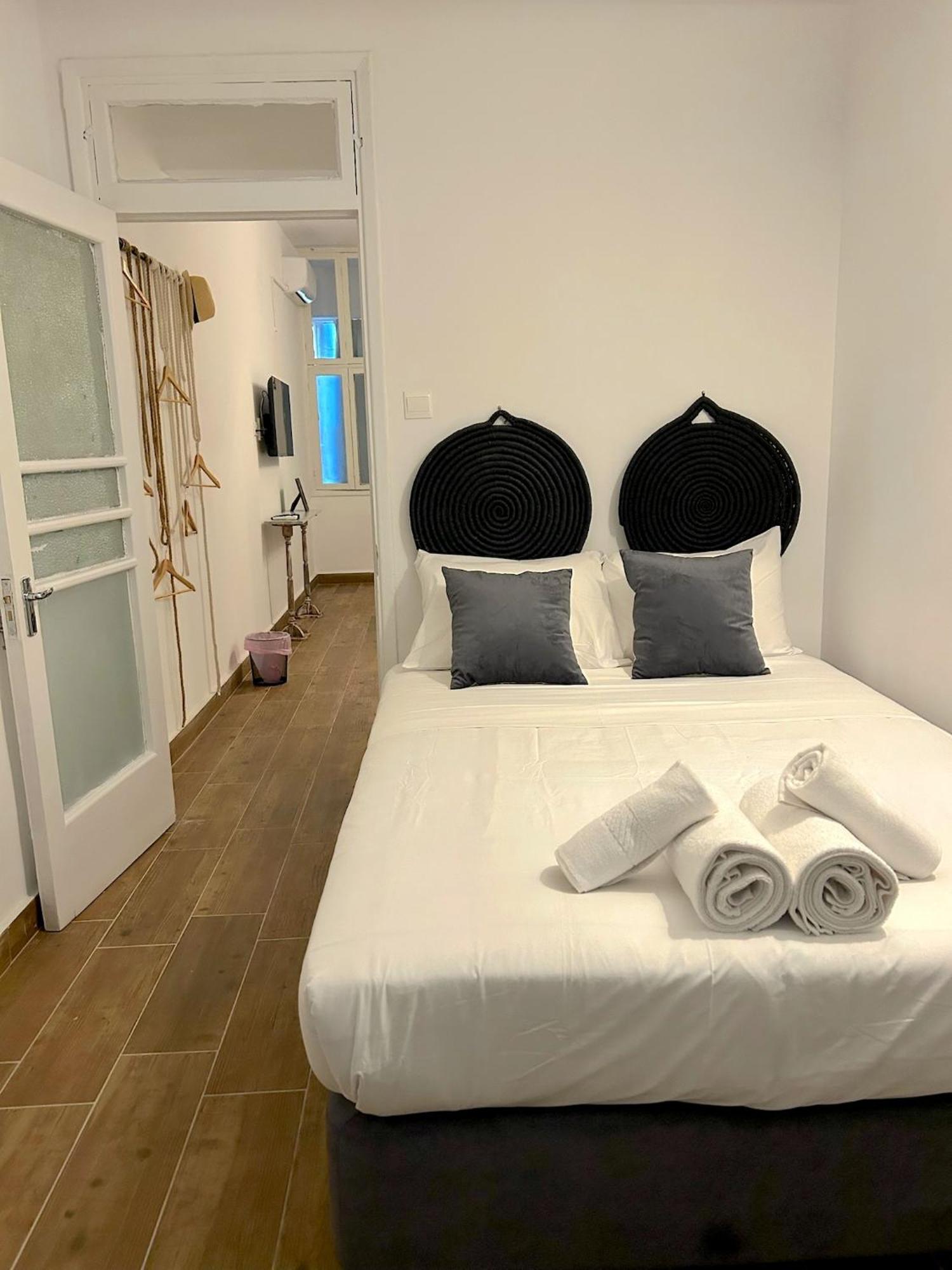 Queen Regina Suites By Platform 357 Nicosia Exteriör bild