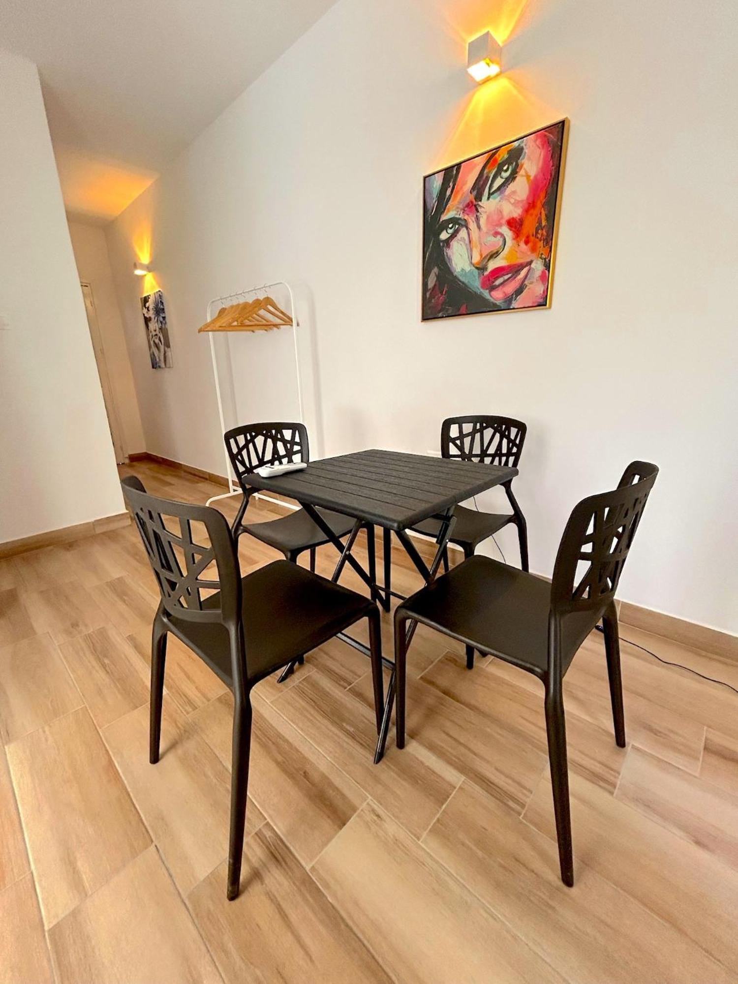Queen Regina Suites By Platform 357 Nicosia Exteriör bild