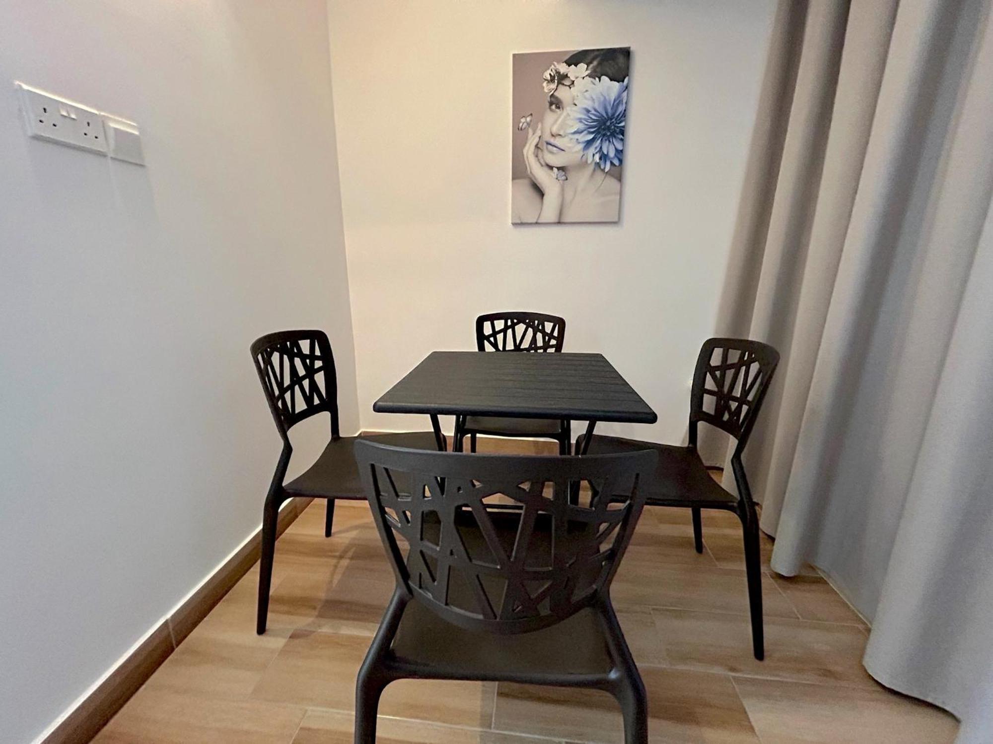 Queen Regina Suites By Platform 357 Nicosia Exteriör bild