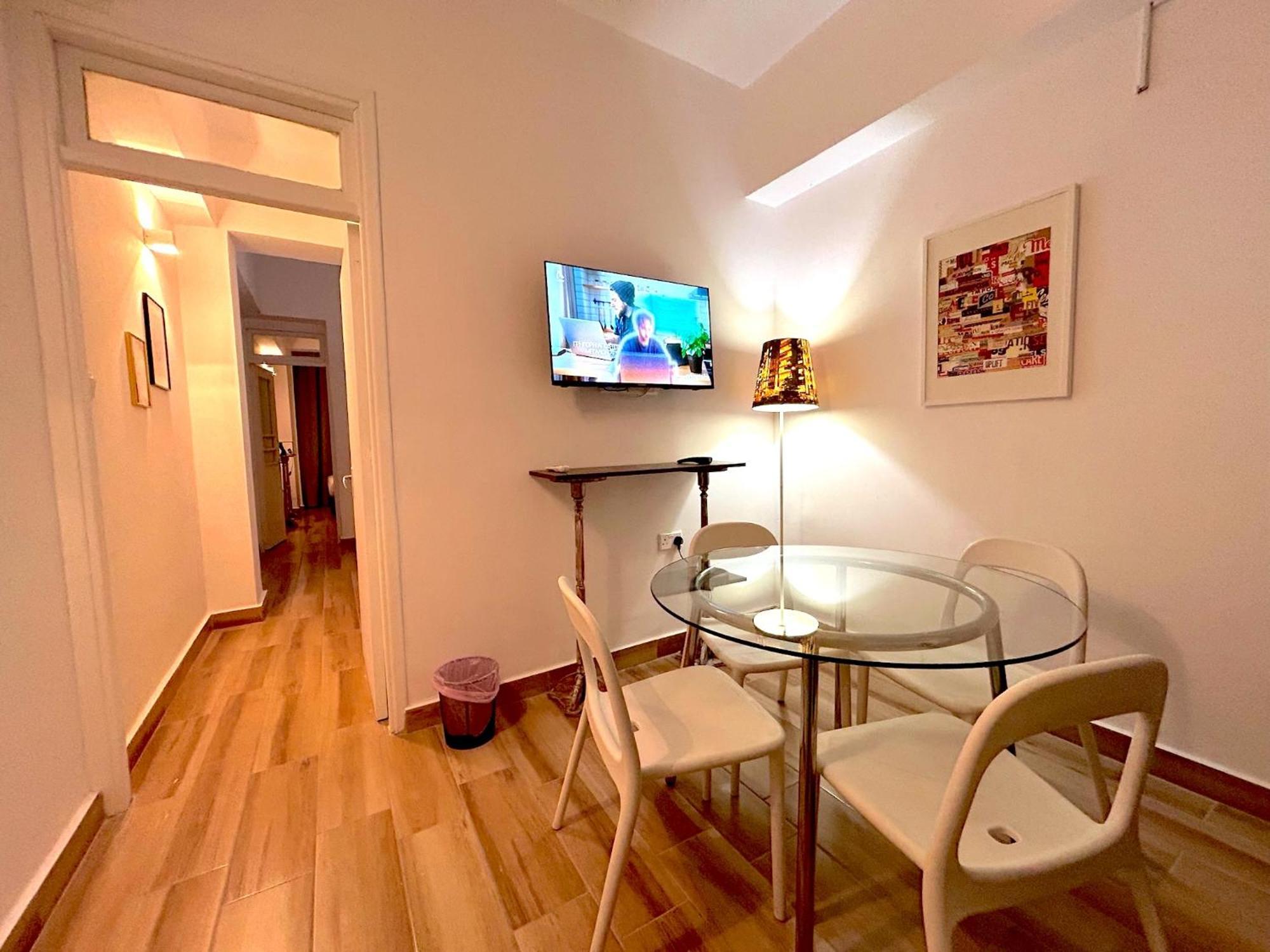 Queen Regina Suites By Platform 357 Nicosia Exteriör bild