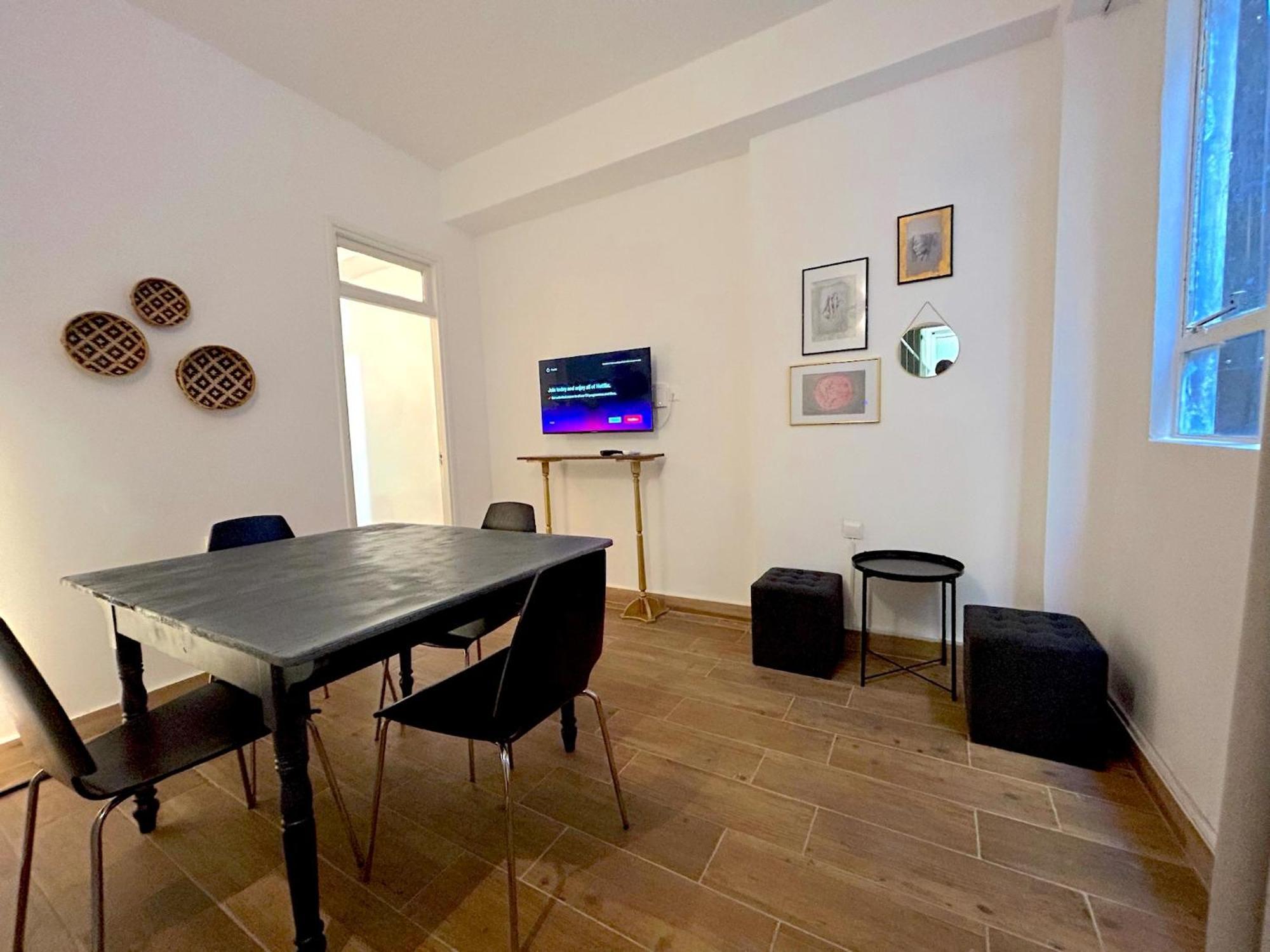Queen Regina Suites By Platform 357 Nicosia Exteriör bild