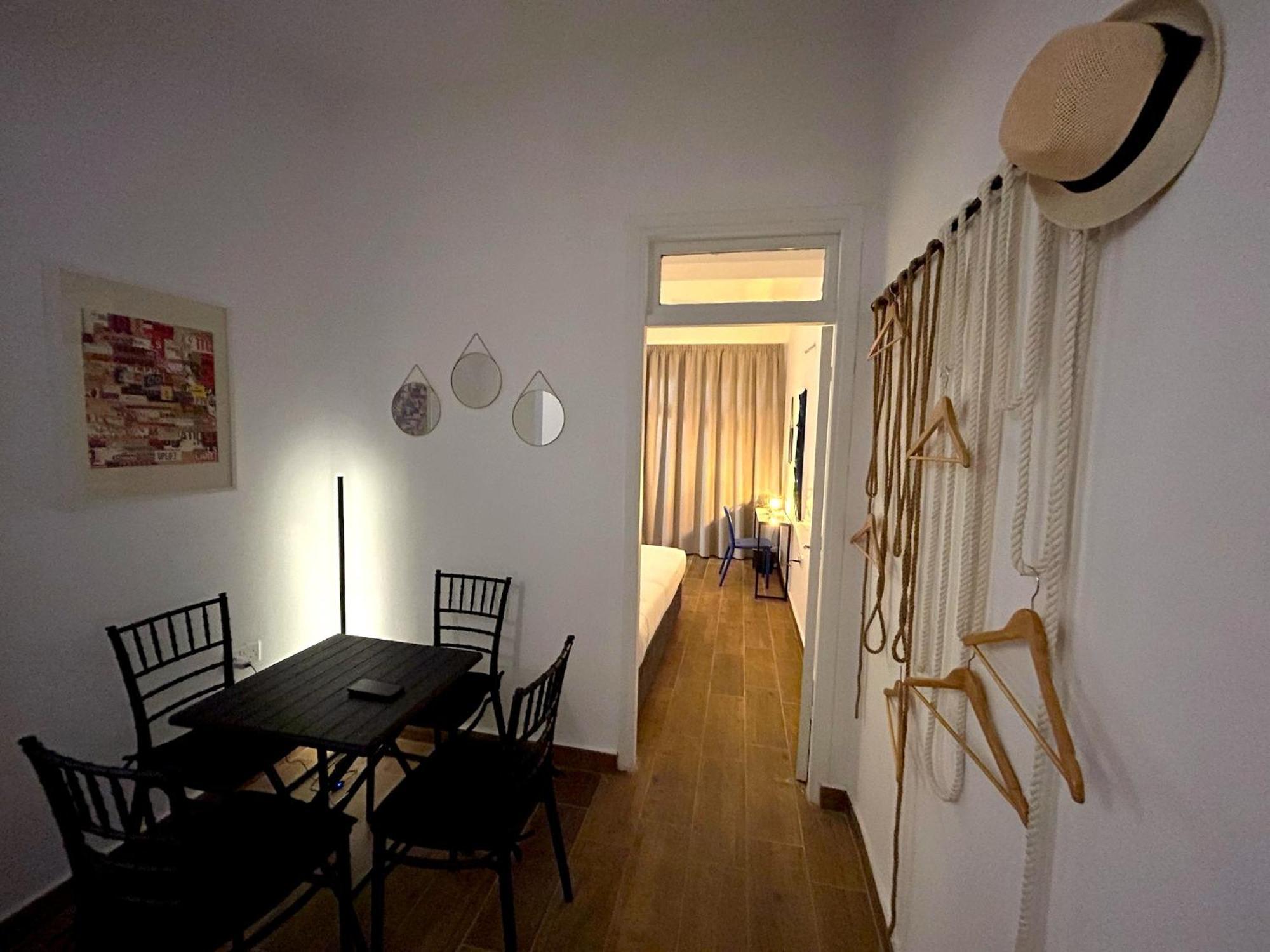 Queen Regina Suites By Platform 357 Nicosia Exteriör bild