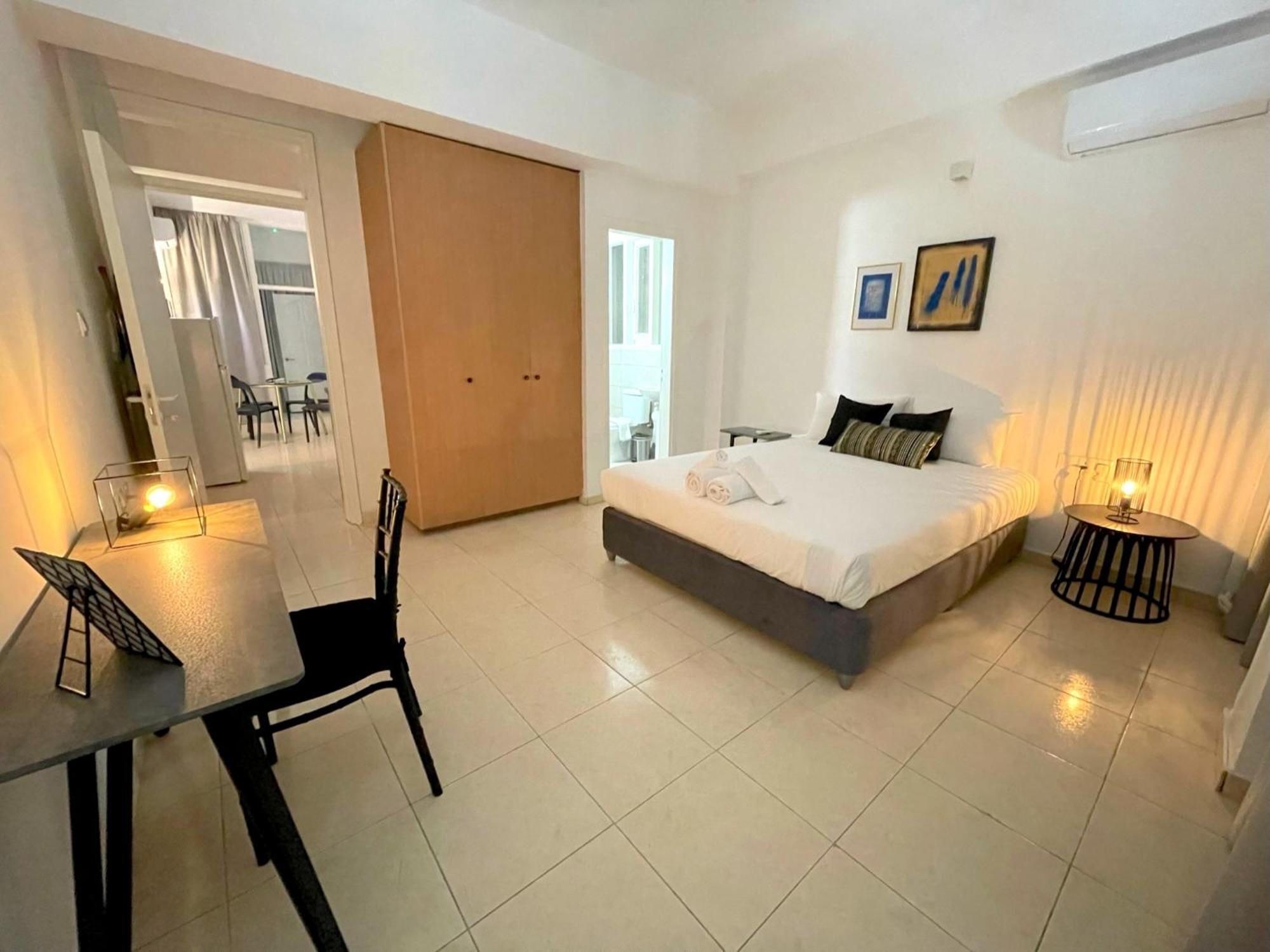 Queen Regina Suites By Platform 357 Nicosia Exteriör bild