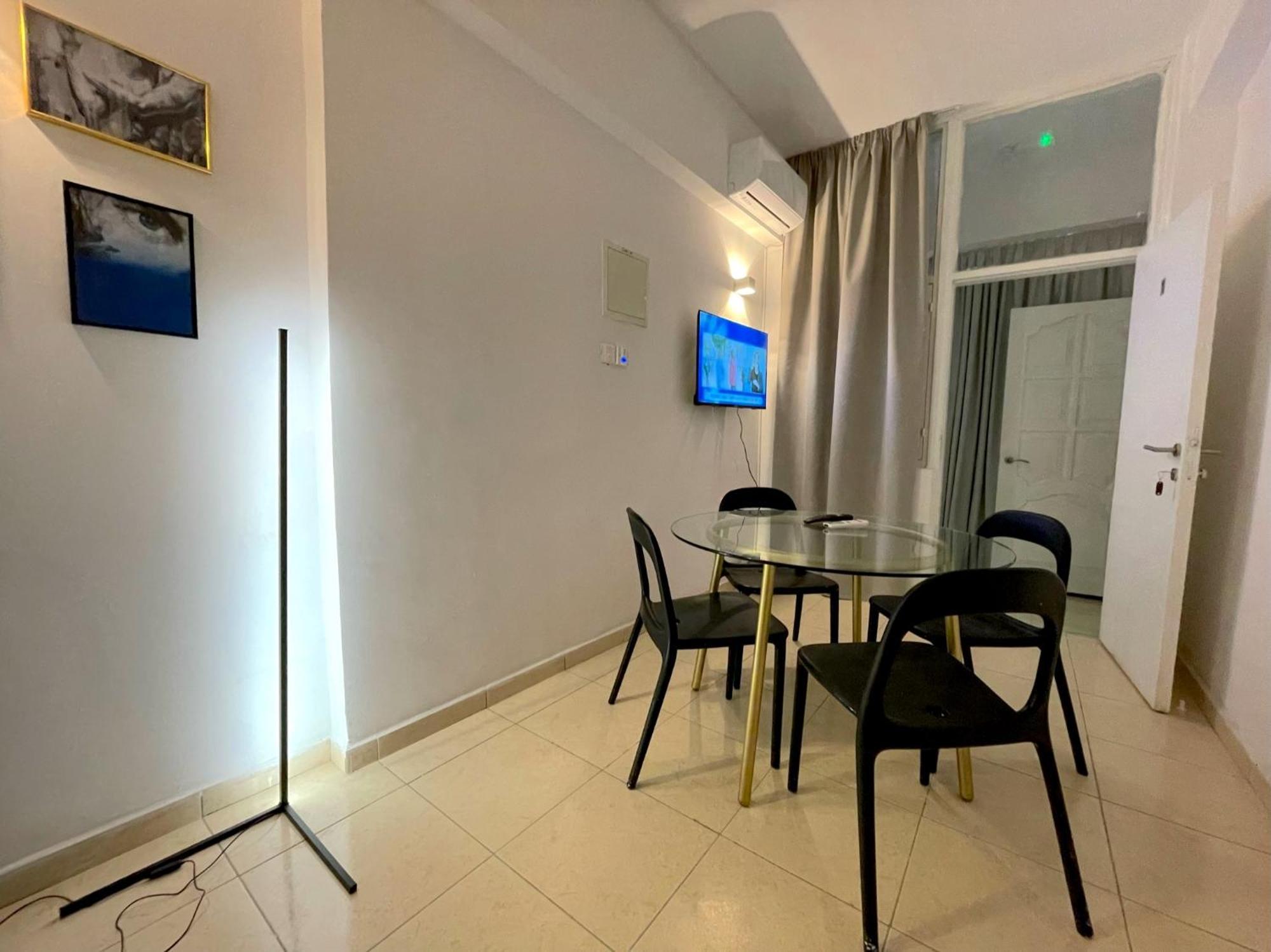 Queen Regina Suites By Platform 357 Nicosia Exteriör bild