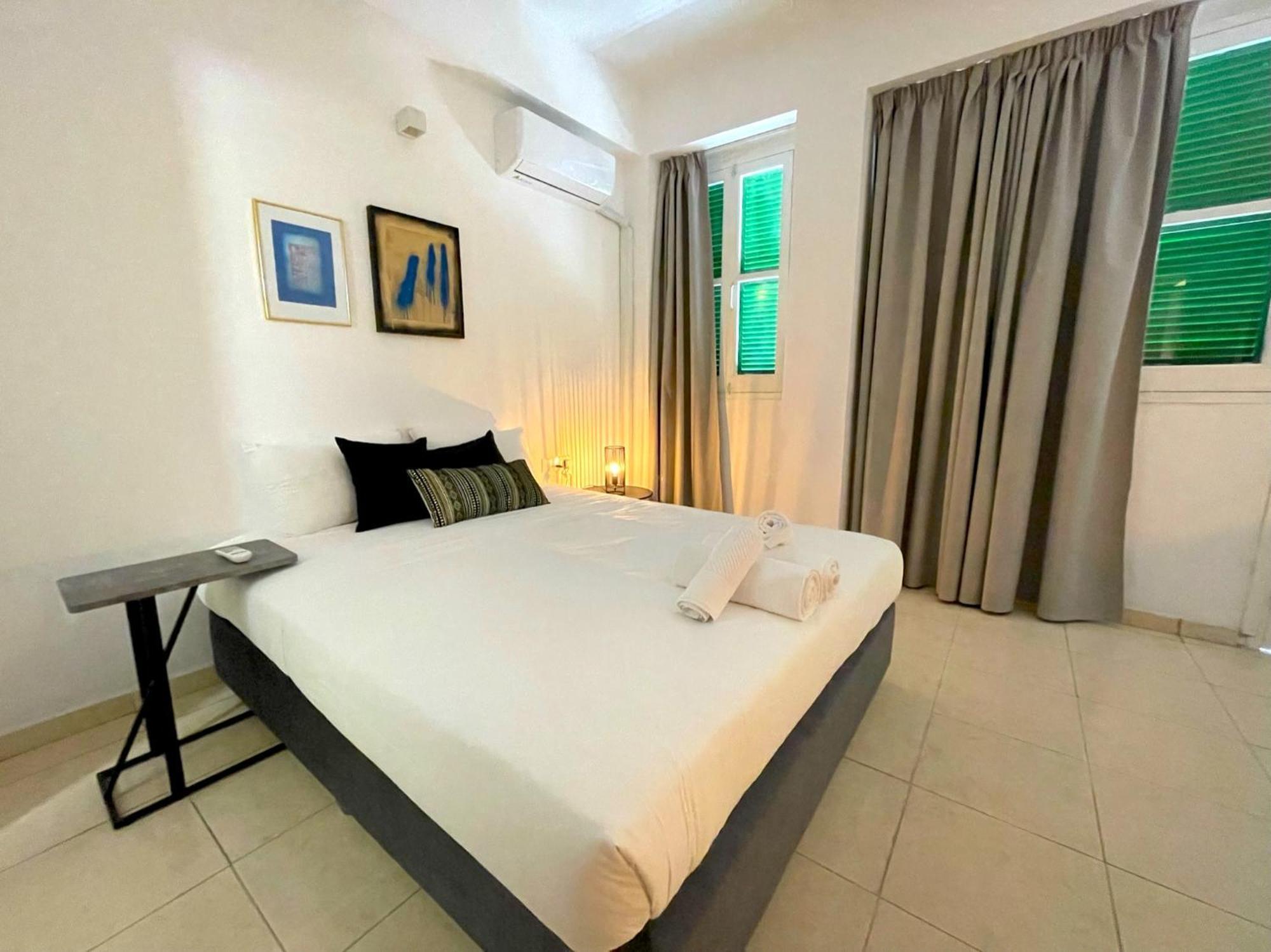 Queen Regina Suites By Platform 357 Nicosia Exteriör bild