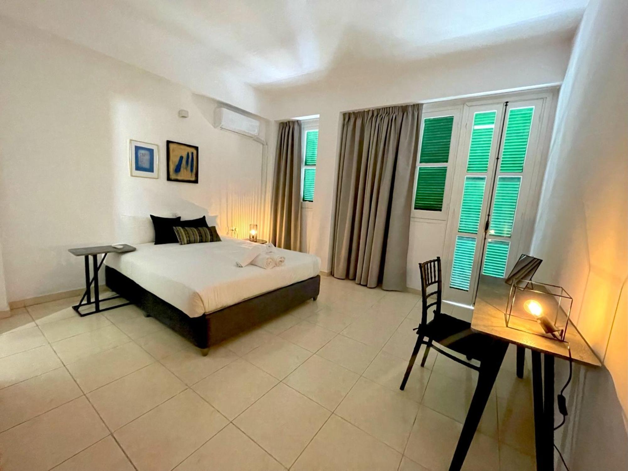 Queen Regina Suites By Platform 357 Nicosia Exteriör bild